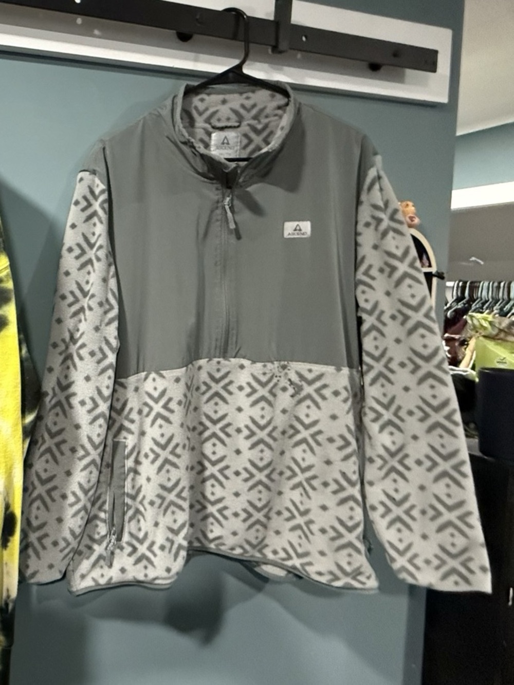 Ascend Women’s half zip up jacket